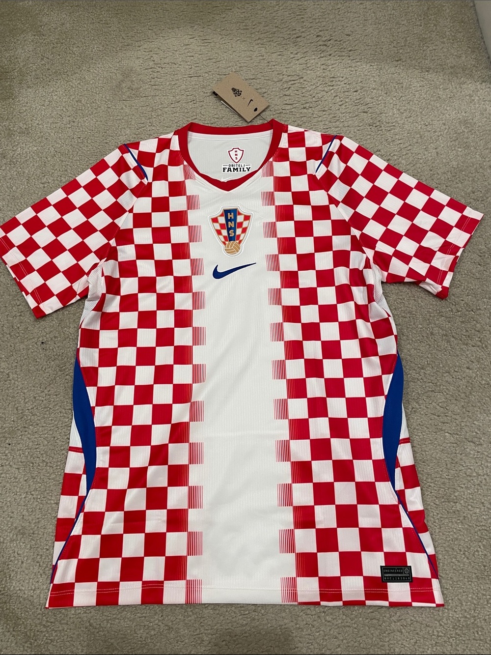 Nike CROATIA 26/27 HOME JERSEY men size L NWT